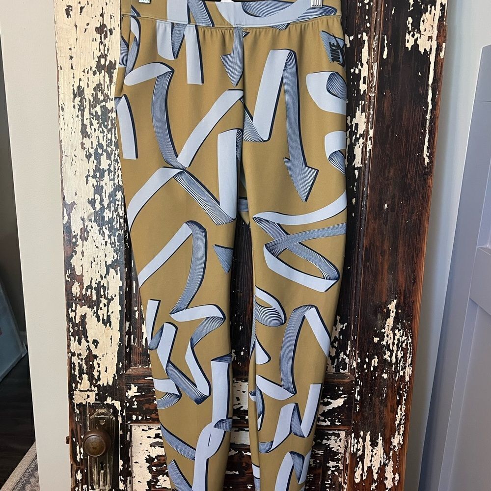 Nike Lab Ribbon Arrow Leggings. Women’s size Small.